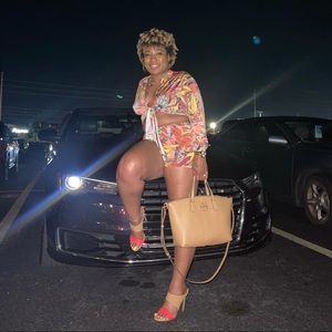 Meet your Posher, Jalisia